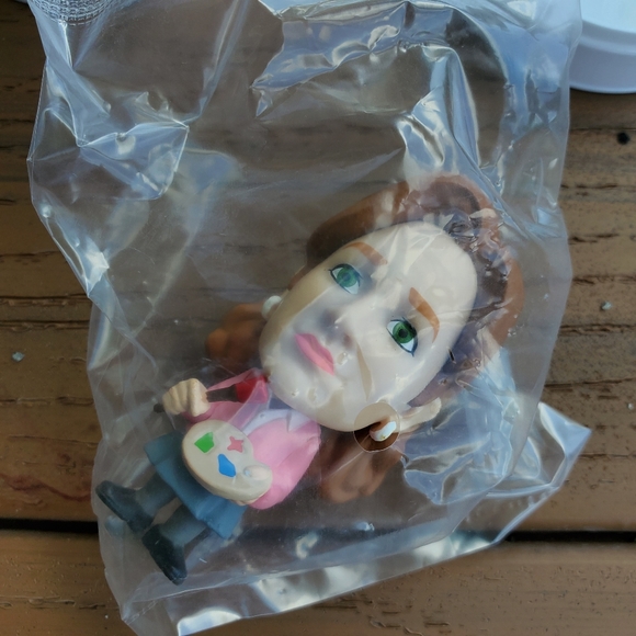 The Office TV Mini Figure Blind Box Pam Beesly Artist Painter Figurine NEW - Picture 3 of 5